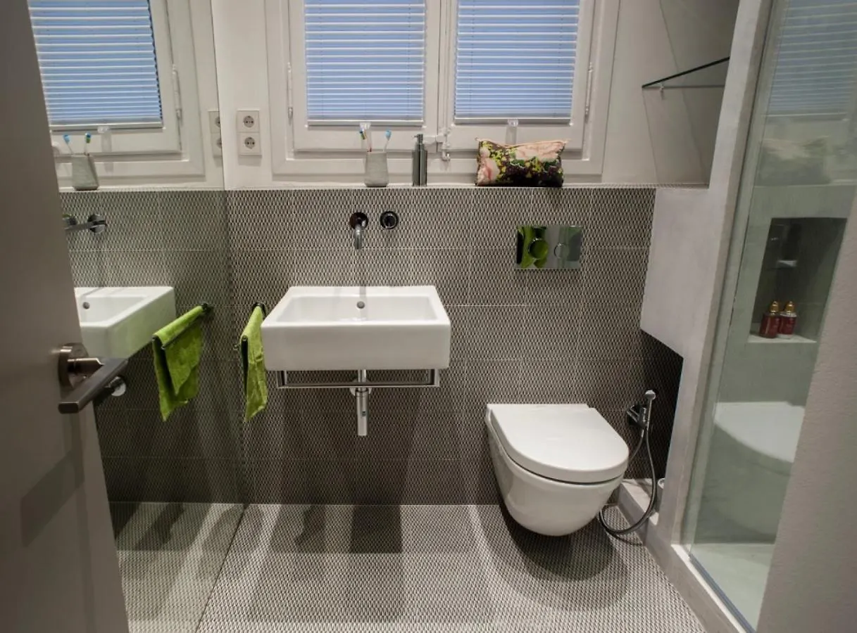 Flat San Antoni Villaroel/Apartment Barcellona 0*,  Spagna